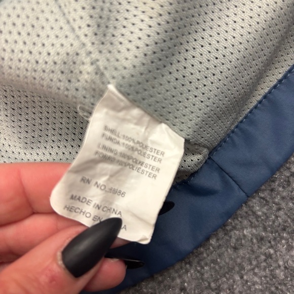 ICEBURG Kids Blue Hooded Rain Jacket size: Medium 6/6X - Picture 4 of 4